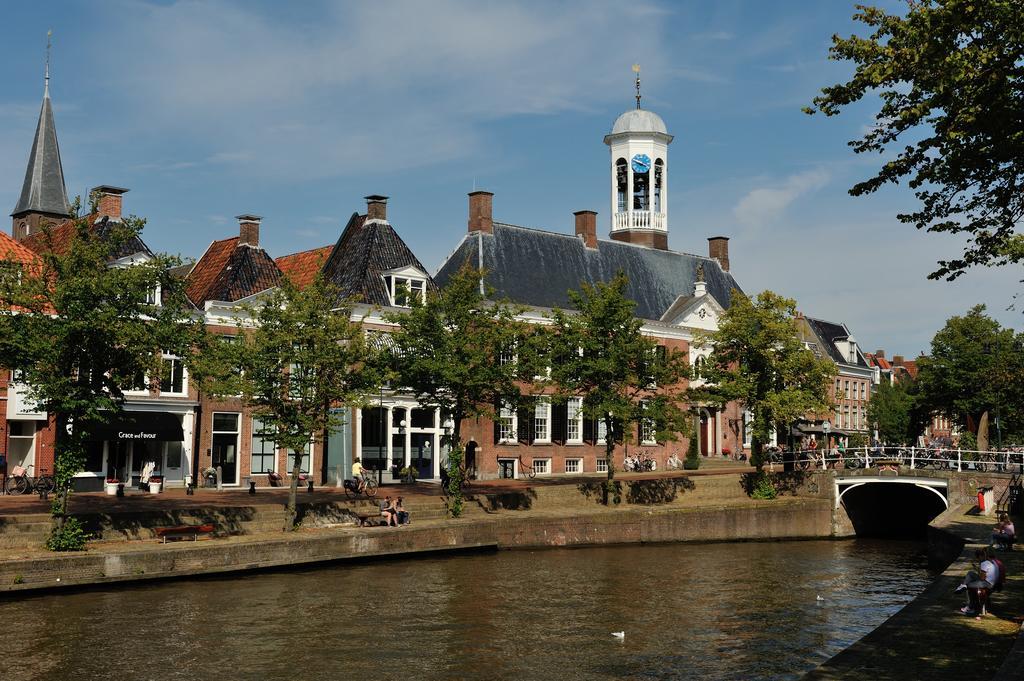 Stadslogement Kleindiep Dokkum Buitenkant foto